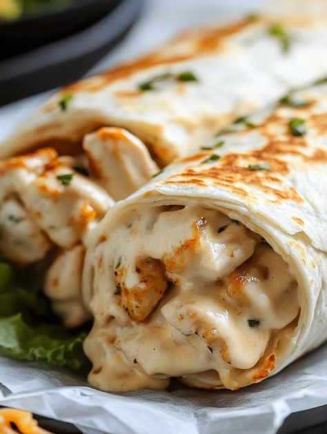 Garlic Cheesy Chicken Wraps, Mexican Style Dinner Recipes, Monday Food Ideas, Garlic Chicken Wrap Recipes, Cheesy Chicken Wraps Recipes, Healthy Chicken Bacon Ranch Wraps, Easy Lunch Recipes With Chicken, Lemon Pepper Chicken Wrap, Good Supper Recipes