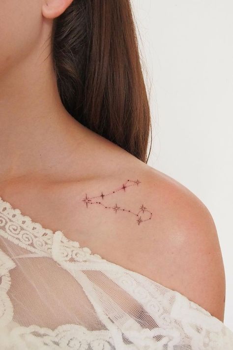 22 Amazing Pisces Tattoo Ideas Pisces Constellation Tattoo Collar Bone, Pisces Collar Bone Tattoo, Pisces Zodiac Tattoo Women, Piceses Tattoo Ideas, Unique Pisces Tattoos For Women, Matching Pisces Tattoos, Pices Tattoo Ideas, Tattoo Zodiac Pisces, Pisces Aesthetic Tattoo