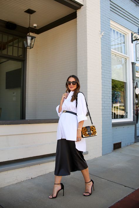 styling the bump for the office Oversized Shirts For Women, Maternity Office Wear, Pregnacy Fashion, Summer Pregnancy Outfits, Spring Maternity Outfits, Casual Maternity Outfits, Maternity Work Clothes, Oversized Clothing, Maternity Clothes Summer