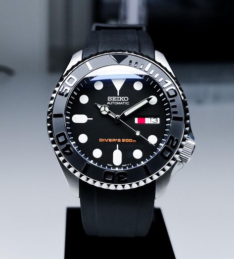 Seiko Skx007 Mod, Seiko Skx, Seiko Diver, Seiko Mod, Gucci Watch, Seiko Watches, Young Men, Luxury Watches For Men, Dive Watches