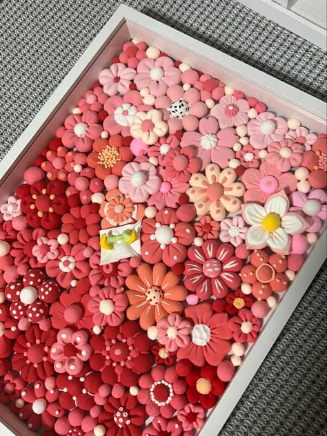 Air Dry Clay Canvas Art, Foam Clay Crafts, Foam Clay Ideas, Foam Clay, Flower Mirror, Air Dry Clay Projects, Clay Diy Projects, Clay Crafts Air Dry, Cool Art Projects