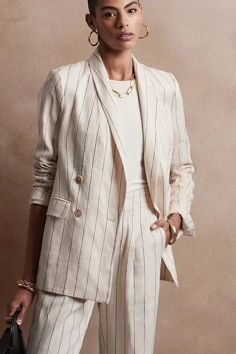 Linen Blazer Outfit, Linen Suits Women, Blazer Outfits For Women, Linen Coat, White Suit, Linen Suits, Blazer Set, Elegante Casual, Linen Suit