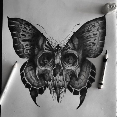 Skull Butterfly Tattoo, Tato Dada, Stomach Tattoo, Butterfly Skull, Throat Tattoo, Inspiration Tattoos, Moth Tattoo, Butterfly Tattoos, Tattoo Style Drawings