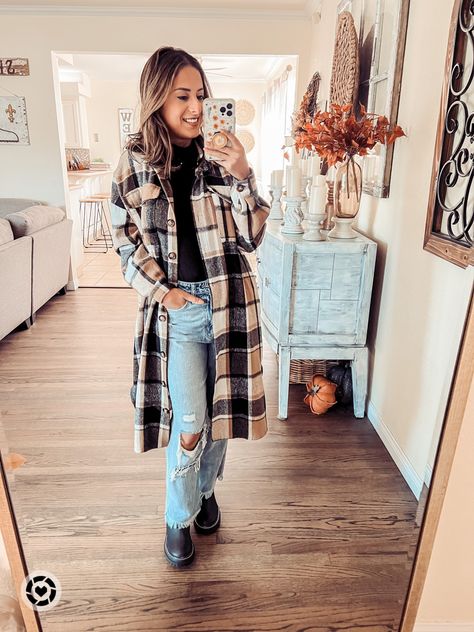 Long Plaid Flannel Outfit, Plaid Long Jacket Outfit, Plaid Duster Outfit Fall, Duster Shacket Outfit, Long Flannel Coat Outfit, Long Flannel Shacket Outfit, Plaid Duster Outfit, Long Shacket Outfit Women Winter, Green Plaid Shacket Outfit