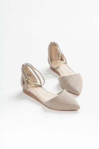 Taupe Flats, Pretty Flats, Morning Lavender, Strap Flats, Ankle Strap Flats, Girly Shoes, Buckle Shoes, Unique Shoes, Stylish Shoes