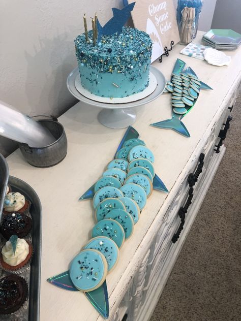 Second Birthday Shark Theme, Shark Tales Birthday Party, Marine Biology Birthday Theme, Shark Theme Wedding, Girly Shark Birthday Party, Whale Shark Birthday Party, 4th Birthday Pool Party For Boys, Shark Decorations Party, Shark Week Party Decorations