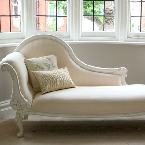 Classical White Chaise Longue Chaise Lounge Chair Bedroom, White Chaise Lounge, White Chaise, Chaise Lounge Bedroom, Modern Chaise Lounge, Lounge Chair Bedroom, Bedroom Couch, Chaise Lounge Sofa, Chaise Lounges