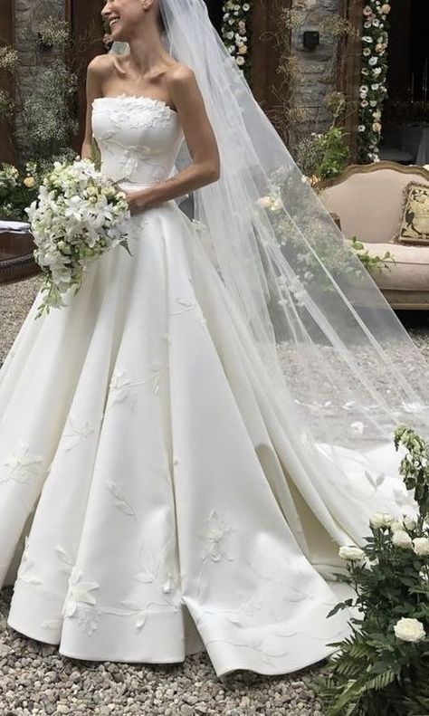 Diy Wedding Dress, Classy Wedding Dress, Fairy Tale Wedding Dress, White Wedding Dress, Dream Wedding Ideas Dresses, Country Wedding Dresses, Winter Wedding Dress, Vestidos Prom, Wedding Dress Trends