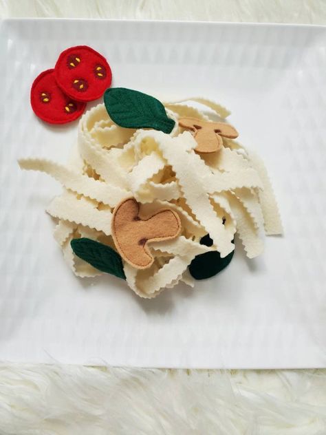 Felt Pasta Dinner Pretend Play Food Felt Pasta Felt - Etsy Canada Felt Tomato, Mushroom Slice, Felt Pasta, Tomato Slice, Felt Food Diy, Felt Plush, Felt Food Patterns, Felt Kids, Diy Montessori