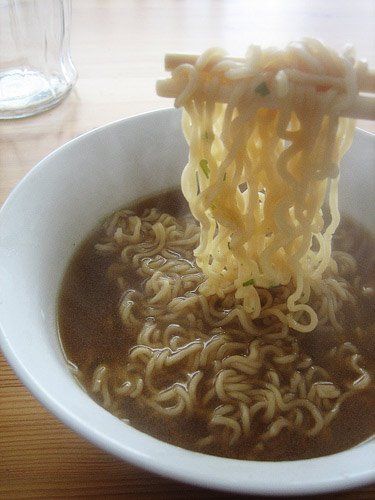 Good Question: How Can I Make Healthier Instant Ramen? Healthy Ramen Noodle Recipe! Diy Beef Ramen Seasoning, Homemade Beef Ramen Seasoning, Raman Recipes, Gf Noodles, Poor People Food, Diy Ramen, Making Ramen, Healthy Ramen Noodles, Ramen Seasoning