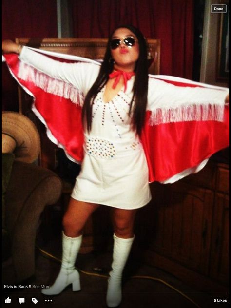 Halloween Costume !! DIY Elvis is Back!! Elvis Costume Womens, Diy Elvis Costume, Priscilla Presley Halloween, Teen Costumes, Houseboat Vacation, Elvis Costume, Halloween Costume Women, Dress Up Boxes, Elvis And Priscilla