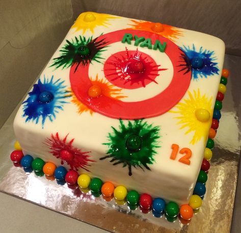 Paintball cake Paintball Party Cake Ideas, Paintball Cupcake Ideas, Gellyball Birthday Cake, Paintball Themed Cake, Paintball Party Cake, Paintball Birthday Party Ideas, Paintball Themed Birthday Party, Paint Ball Party Ideas, Paintball Cakes For Boys