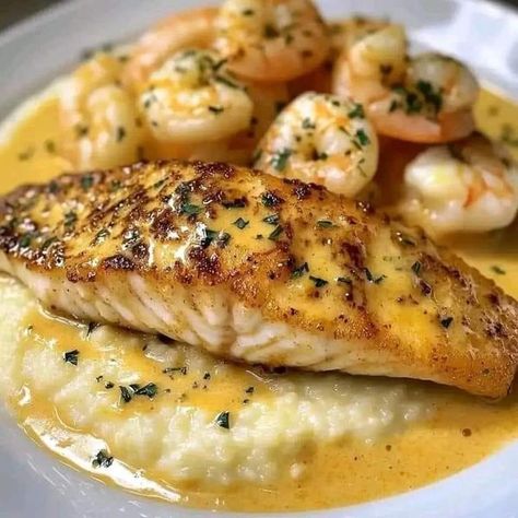 CROCKPOT RECIPES LOVERS | 🌟Red Snapper, Shrimp & Grits with a Cajun Cream Sauce 🐟🍤 | Facebook Cajun Cream Sauce, Red Snapper Fillet, Shrimp Grits, Red Snapper, Grits, Cream Sauce, 2 Cups, 1 Cup, Cheddar Cheese