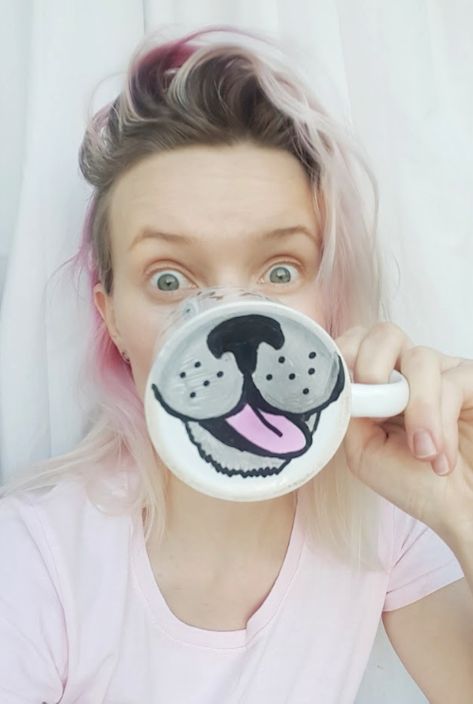 April Fools Day Mug! Create the best April Fools day Joke in the office with this custom Dog face mug! Pottery Painting Faces, Photo Mug Ideas, Dog Mug Design, Mugs Ceramic Ideas, Dog Pottery Painting, Mug Paint Ideas, Diy Mug Painting, Funny Pottery Painting Ideas, Mug Painting Ideas Diy