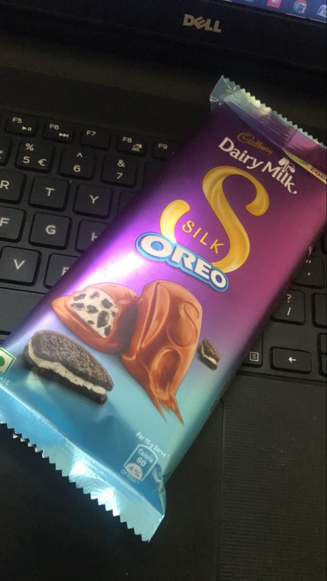 Dairy Milk Chocolate Snap, Daaru Party Pic, Eating Food Funny, Chocolate Pictures, Easy Coffee Recipes, Dairy Milk Chocolate, Adventure Seeker, Snap Streak Ideas Easy, Snap Streak