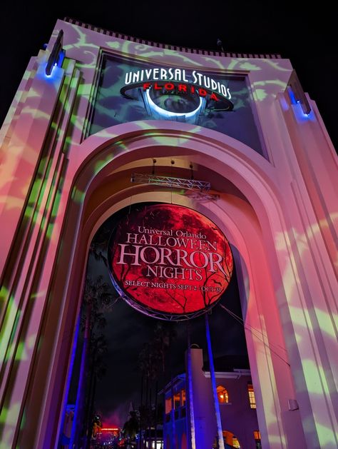 Universal Horror Nights Aesthetic, Halloween Universal Studios, Halloween Horror Nights 2023, Halloween Vision Board, Horror Nights Aesthetic, Universal Studios Halloween Horror Night, Halloween Horror Nights Aesthetic, Halloween Night Aesthetic, Horror Nights Outfit