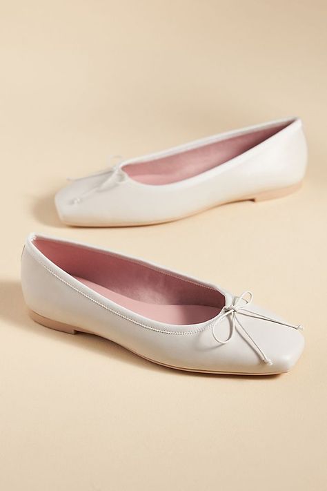 Pretty Ballerinas, Ballerina Shoes Flats, Fall Fits, Ballerina Shoes, White Flats, Ballerina Flats, 50 Fashion, The Pretty, Ballerinas