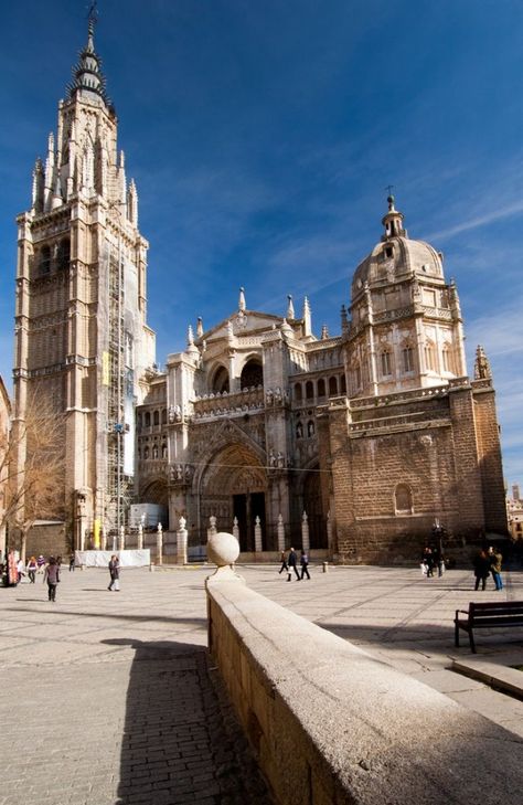 Toledo, Spain by Eva0707 Catholic Architecture, Toledo Cathedral, Backpacking Spain, Spain Culture, 1967 Mustang, Toledo Spain, Romanesque Architecture, Gothic Cathedrals, Gothic Church