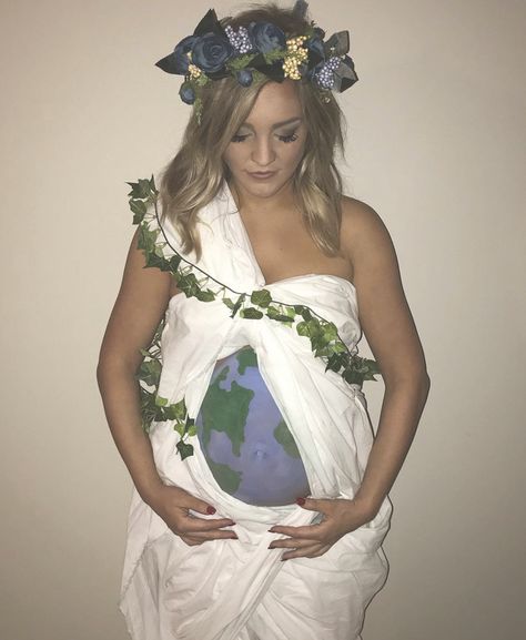 Mother Earth Halloween Costume, Mother Nature Costume, Zombie Baby, Pregnancy Costumes, Pregnant Halloween Costumes, Halloween Coustumes, Holloween Costume, Pregnant Halloween, Being Pregnant