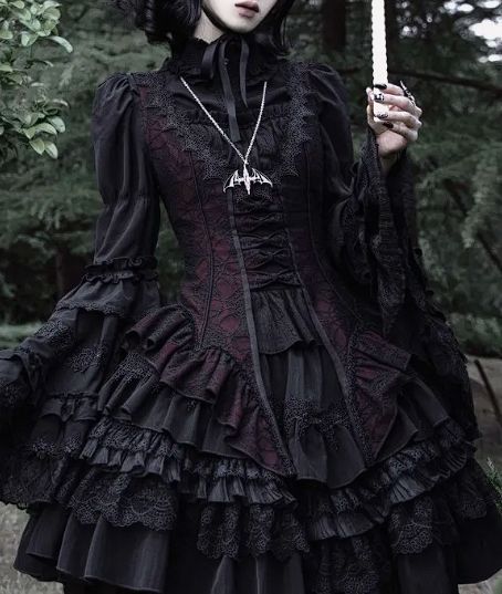 Gothic Bat Hemline Waistcoat Black and Red Top - Google Chrome Anglo Gothic Aesthetic Outfit, Gothic Victorian Outfits, Goth Victorian Dress, Victorian Gothic Outfit, Victorian Goth Outfits, Black Gothic Outfit, Victorian Goth Aesthetic, Vampire Goth Fashion, Gothic Victorian Aesthetic