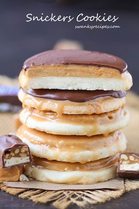 Snickers Cookies Snickers Cookies Recipes, Snickers Cookies, Marshmallow Fluff Recipes, Homemade Marshmallow Fluff, Snickers Candy, Fluff Recipe, Twix Cookies, Lemon Sugar Cookies, Peanut Butter And Chocolate