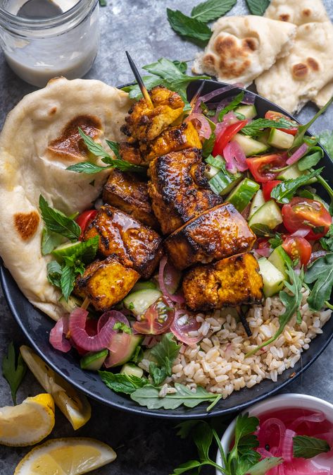 Grilled Tofu Shawarma Bowls - Wandering Chickpea Tofu Shawarma, Daisy Food, Wandering Chickpea, Valencia Diet, Chickpea Recipe, Plats Healthy, Summer Diet, 2024 Recipes, Grilled Tofu