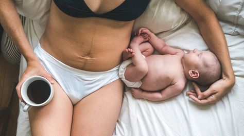 the things no one talks about while being postpartum Postpartum Symptoms, Mom Body, Stopping Breastfeeding, Post Baby Body, Pelvic Floor Exercises, Postpartum Body, Real Moms, Physical Change, Floor Workouts