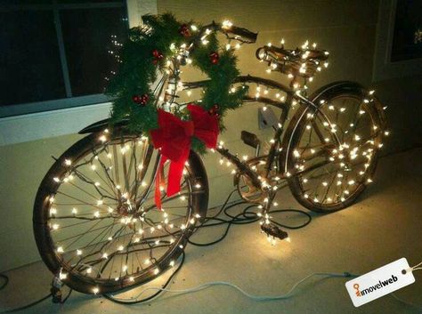 Lights on bike Bike Decorations, Candy Christmas Tree, Bicycle Decor, Christmas Promotion, Christmas Front Porch, Front Porch Christmas Decor, Easy Diy Projects, Christmas Candy, Outdoor Christmas