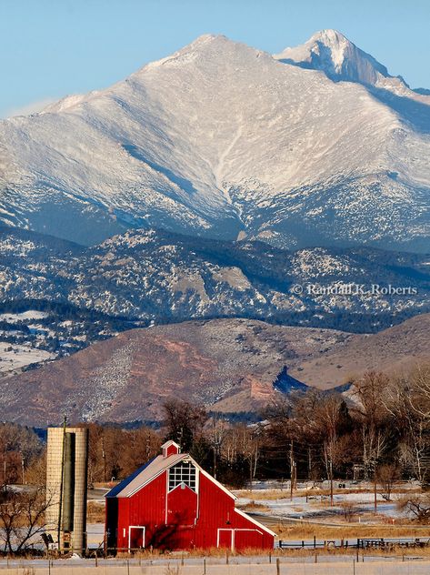 The red barn of the historic Lohr/McIntosh Farm standsout in the early morning light against snow covered Mount Meeker and Long's Peak, Longmont, Colorado Colorado 14ers, Hiking Colorado, Longs Peak, Longmont Colorado, Colorado Winter, Country Barns, Into The West, Safety Gear, Colorado Homes