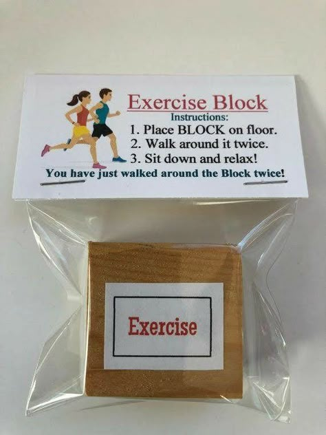 Exercise Block, Silly Gifts, Gag Gifts Christmas, Presente Diy, Joke Gifts, Secret Pal, Prank Gifts, Ge Bort, Mom Friend