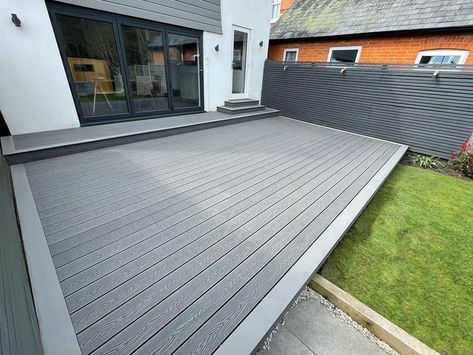 Outdoor Decking Area, Raised Composite Decking Ideas, Dark Grey Decking, Grey Decking Ideas Garden, Gray Composite Deck Ideas, Grey Decking Ideas, Decking Colours Ideas, Composite Pergola, Grey Composite Decking