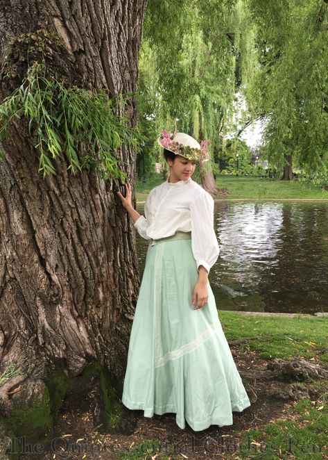 Vintage Dance, Out Of Time, Green Suit, Anne Of Green, Anne Of Green Gables, Green Gables, Historical Clothing, Green Skirt, Historical Fashion