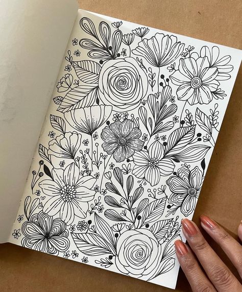 Pen Drawing Flower Simple, Fineline Flower Drawing, Drawing Series Ideas, Flowers Pen Art, Journal Page Doodles, Simple Pen Drawings Doodles, Things To Doodle With Pen, Simple Pen Art Doodles, Drawing Abstract Flowers