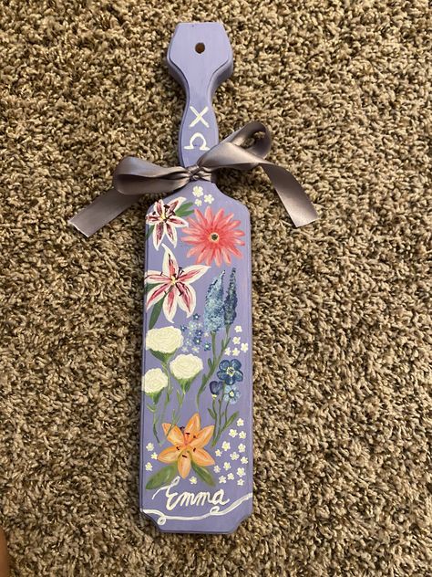 Floral Paddle Sorority, Floral Sorority Paddles, Sorority Paddles Aesthetic, Paddles For Sorority, Sorority Graduation Paddle, Sorority Paddles Flowers, Sorority 21 Paddles, Graduation Paddle Sorority, Sorority Big Paddles Ideas