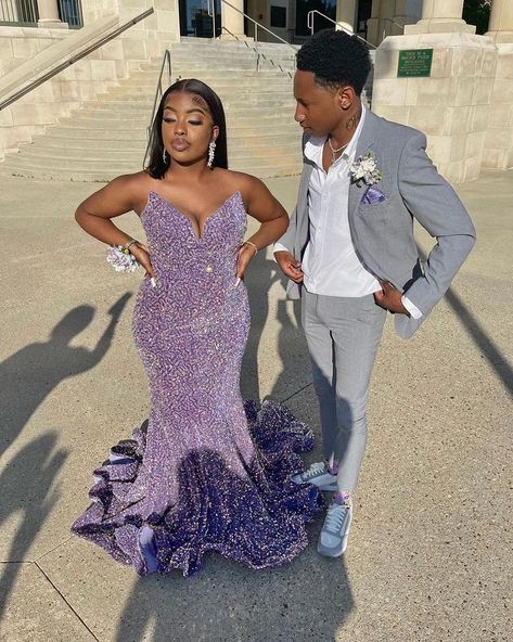 Light Blue Prom Dress Black Couple, Light Purple Prom Couple, Purple Prom Dress Couple, Black Prom Couples, Lavender Prom Couple, Black Prom Couples Outfit, Prom Black Couples, Light Purple Prom Dress, Md Dresses