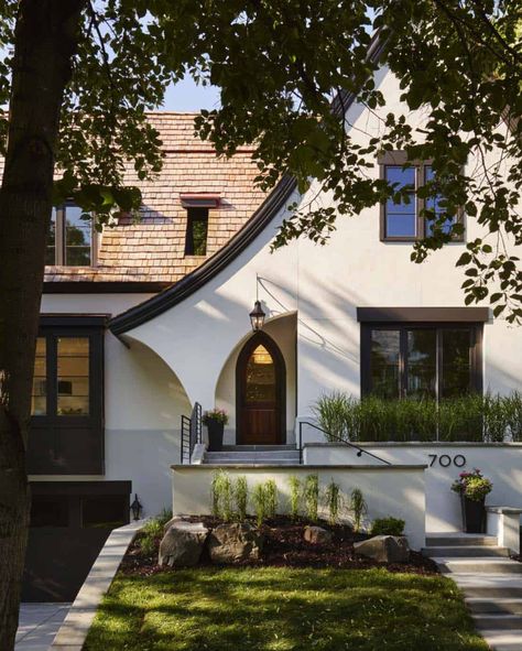 Tudor style cottage with a modern twist in historic Crocus Hill Tudor House Plans, Modern Tudor, Modern Mediterranean Homes, Tudor Cottage, Transitional Exterior, Shingle Style Homes, Tudor Style Homes, English Tudor, English Cottage Style