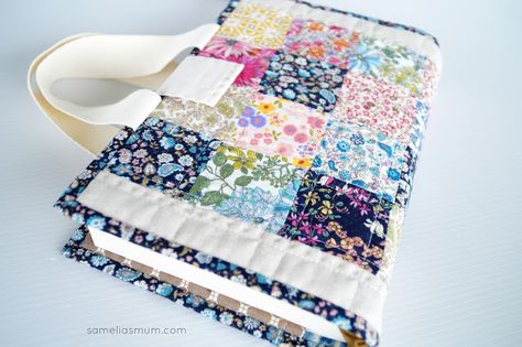 Samelia's Mum: Quilted Book Bag / Cover {Tutorial} Diy Quilted Book Cover, Quilted Bible Cover Pattern, Quilted Book Covers Free Pattern, Cloth Book Covers Diy, Fabric Bible Cover Pattern, Bible Cover Sewing Pattern, Covering Books With Fabric, Quilted Bible Covers Free Pattern, Bible Covers Pattern