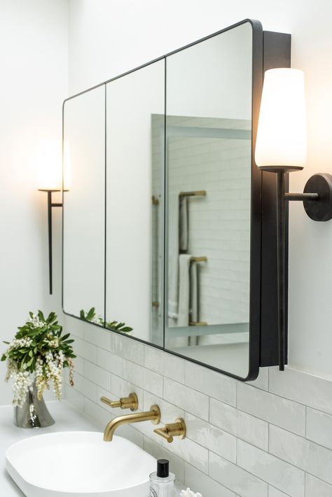 Moder Bathroom, Cabinet Above Toilet, Farmhouse Modern Decor, Home Decor Modern Farmhouse, Small Bathroom Mirrors, Bathroom Mirror Storage, Decor Modern Farmhouse, Shaving Cabinet, Farmhouse Modern