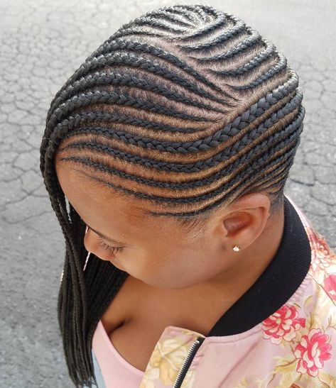 Dynamic Side-Swept Cornrows Side Cornrows, Lemonade Braids Hairstyles, African Hair Braiding Styles, Beautiful Braids, Girls Braids, Braids For Kids, Cornrows Braids, Cornrow Hairstyles, Braided Hairstyles For Black Women