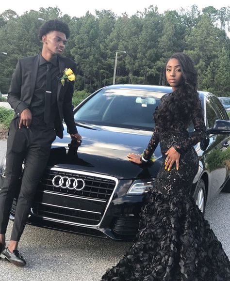 ⚠️WARNING⚠️Give me my damn credit for my pins⚠️‼️✨If you want more pins like this follow me✨@babydolltayy Matching Prom Couples, Matching Prom Outfits, Guys Prom Outfit, Matching Prom, Prom Outfits For Guys, Prom Pictures Couples Black, Clothes Guide, Baddie Clothes, Barbie Tingz