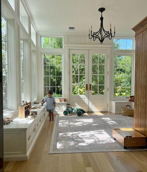 Indoor Sunroom, Lots Of Windows, Dream House Interior, Dream House Exterior, House Goals, Design Luxury, Dream House Decor, House Inspo, Dream Home Design