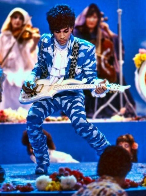 Prince Performing, Favorite Prince, Purple Rain Prince, Prince Nelson, Mavis Staples, Amazing Costumes, Prince And The Revolution, Prince Tribute, Sheila E