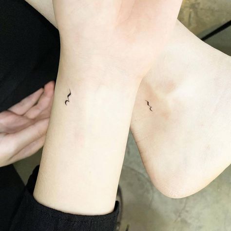 Quarter Size Tattoos Ideas, Quarter Size Tattoos, Cello Tattoo, Small Music Tattoos, Music Symbol Tattoo, Musician Tattoo, Violin Tattoo, Piano Tattoo, Mommy Tattoos