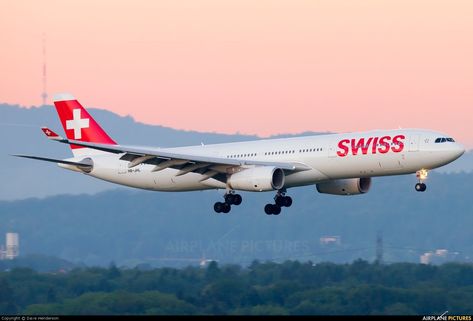 Swiss AirLines Swiss Airplane, Swiss Airlines, Swiss Air, Aviation World, International Airlines, Air Planes, Ocean Photography, Airlines, Flight