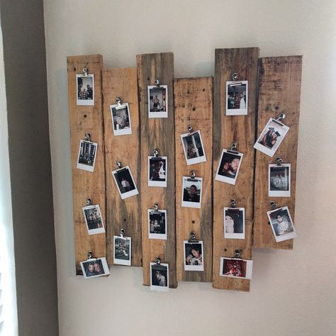 Imgur: The magic of the Internet Polaroid Display, Pallet Pictures, Polaroid Picture Frame, Polaroid Picture, Polaroid Wall, Diy Wand, Polaroid Photo, Hemma Diy, Diy Casa