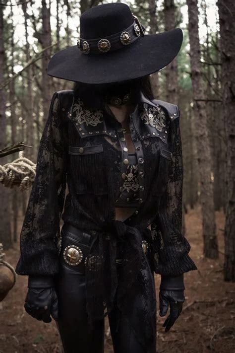 Gothic Cowboy, Gothic Country, Chica Heavy Metal, Cowboy Aesthetic, Black Clothes, Southern Gothic, Cowboy Outfits, Modern Witch, Painkiller