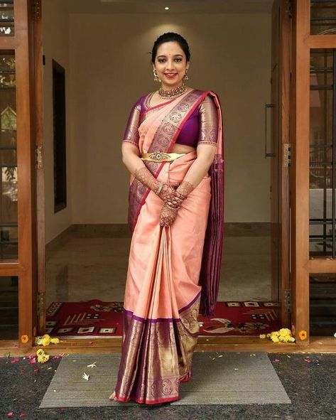 Silk Saree Combinations Color Combos, Saree Combinations Color Combos, Sarees Combination, Bride Blouse, Marriage Saree, Saree Color Combinations, Normal Design, Son Outfits, Reception Sarees