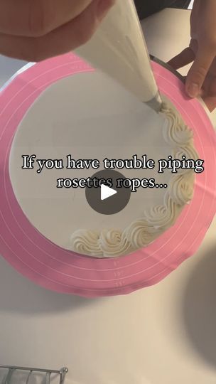 Rosette Piping, Piping Tutorial, A Question Mark, Cake Tips, Frosting Techniques, Cake Borders, Piping Techniques, Culinary Art, Piping Bag