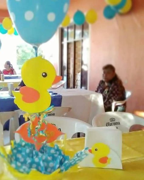 Baby shower de patitos Distintivos Baby Shower, Baby Boy Shower Favors, Rubber Ducky, Boy Shower, Shower Favors, Baby Boy Shower, Baby Showers, Ducks