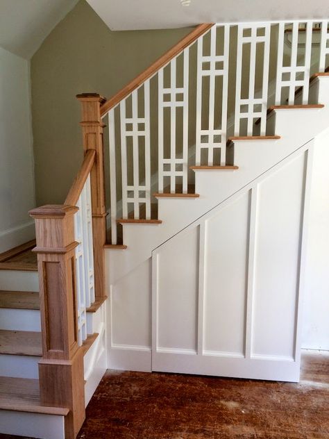 Craftsman Stairs, Craftsman Staircase, Wainscoting Stairs, Wainscoting Bedroom, Guest Bedroom Remodel, Dining Room Wainscoting, Wainscoting Styles, Handrail Design, Staircase Remodel